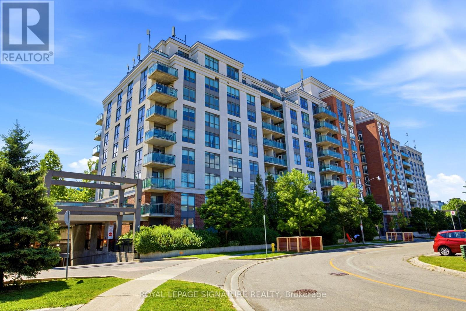 923 - 120 Dallimore Circle, Toronto, Ontario  M3C 4J1 - Photo 2 - C13449446