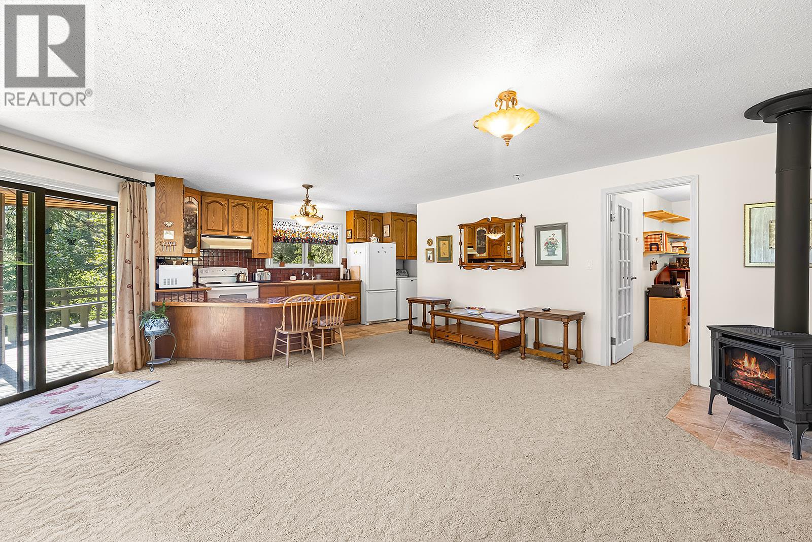 6397 Forsyth Road, Ta Ta Creek, British Columbia V0B 2H0 - Photo 24 - 10392455