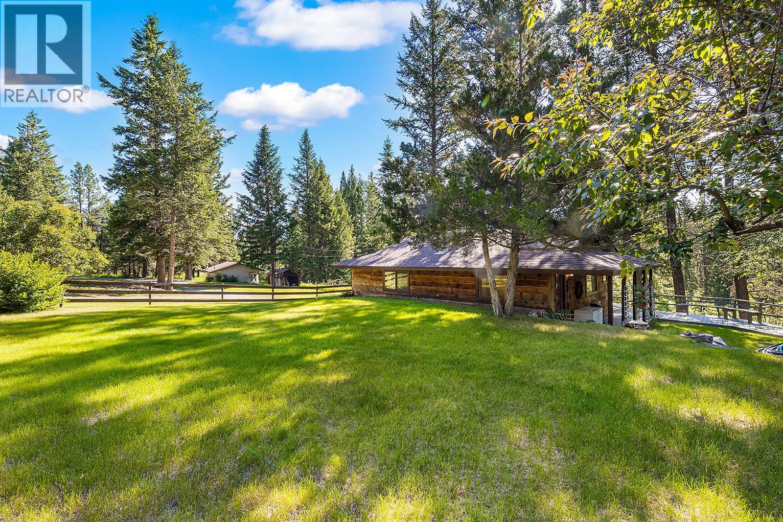 6397 Forsyth Road, Ta Ta Creek, British Columbia V0B 2H0 - Photo 5 - 10392455