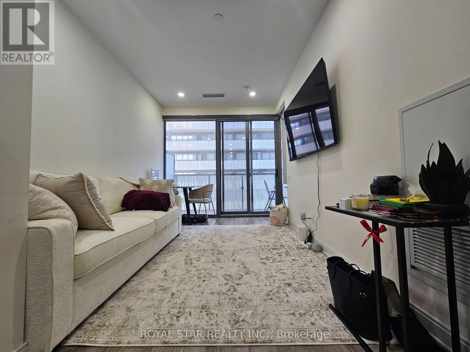 1107 - 50 Charles Street, Toronto, Ontario  M4Y 0C3 - Photo 3 - C13493222