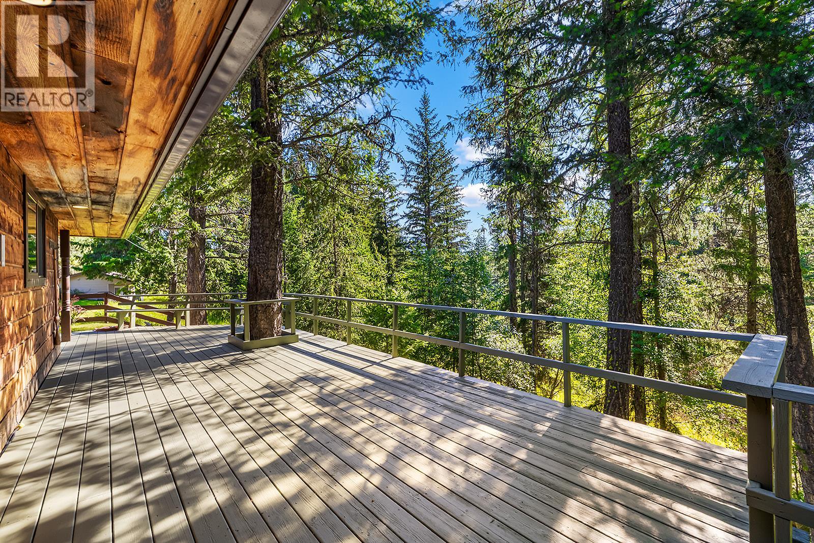 6397 Forsyth Road, Ta Ta Creek, British Columbia V0B 2H0 - Photo 7 - 10392455