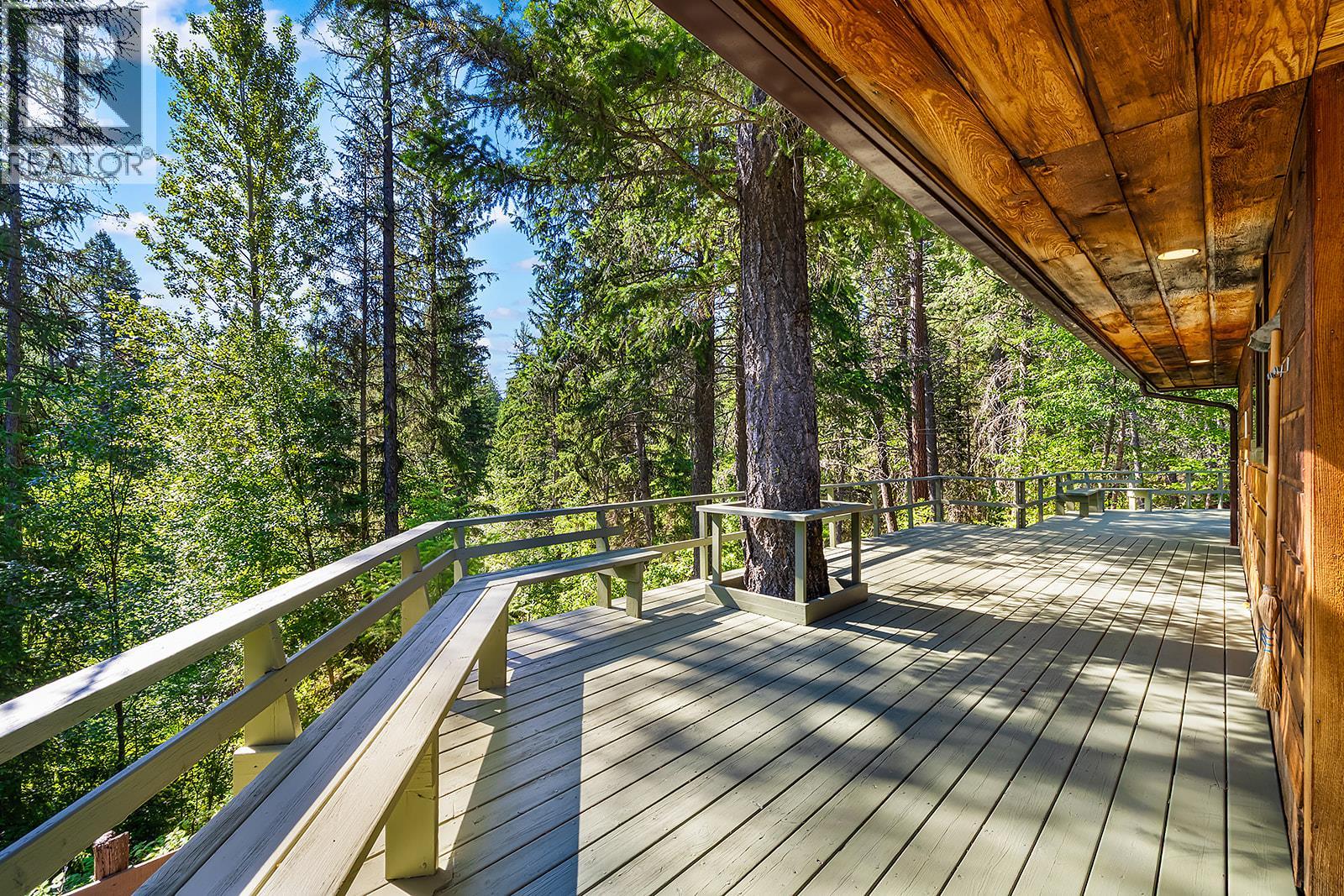 6397 Forsyth Road, Ta Ta Creek, British Columbia V0B 2H0 - Photo 9 - 10392455