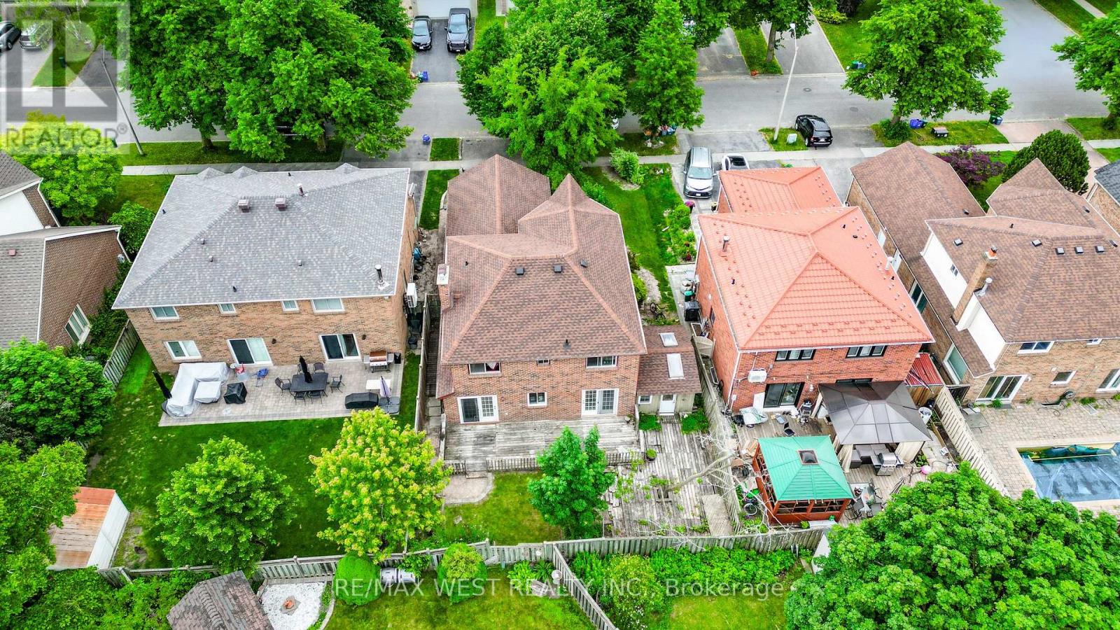 53 Hettersley Drive, Ajax, Ontario  L1T 1S1 - Photo 8 - E13487776