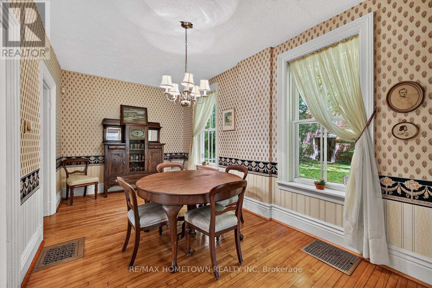 33 Park Street, Brockville, Ontario  K6V 2G3 - Photo 16 - X13494182