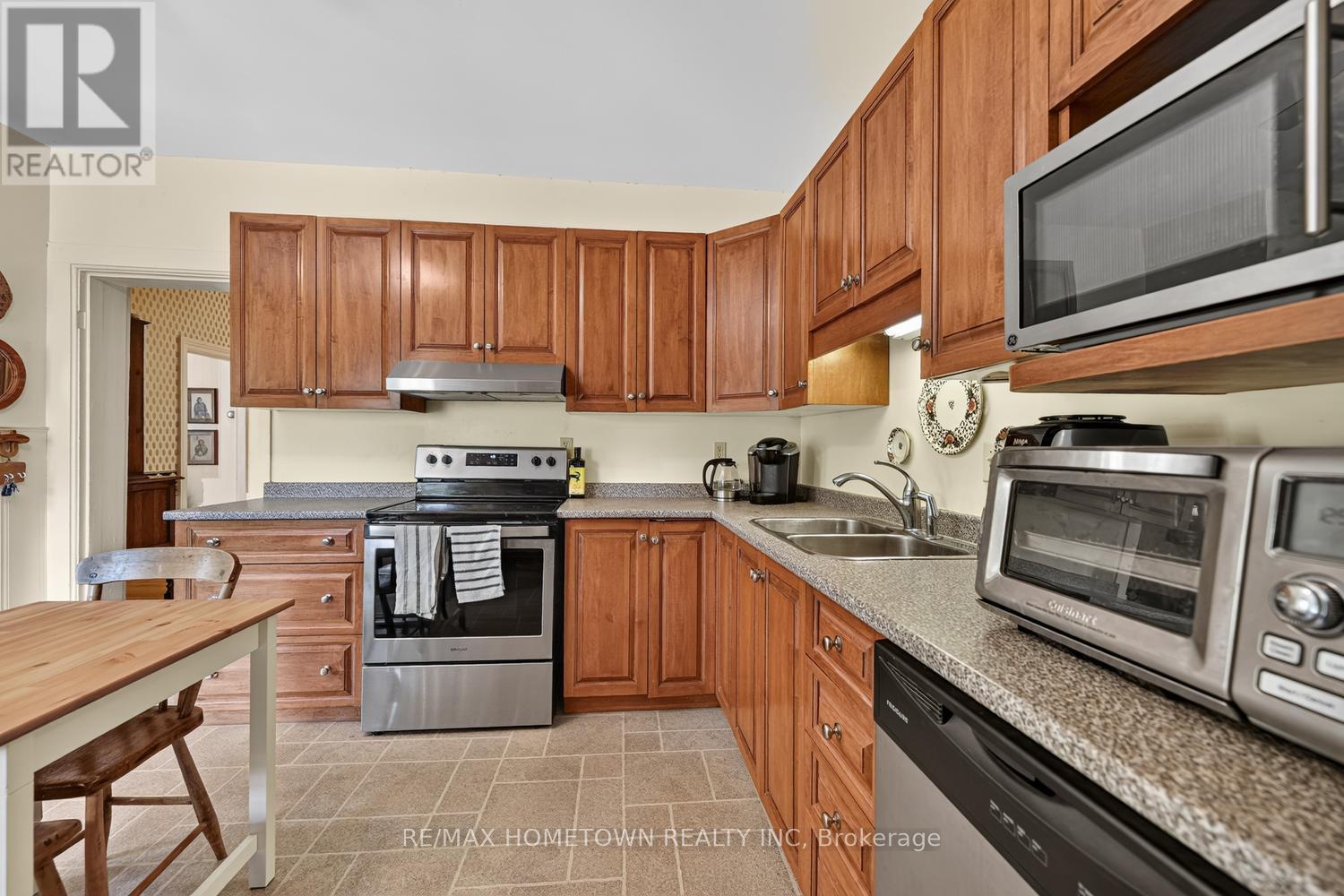 33 Park Street, Brockville, Ontario  K6V 2G3 - Photo 20 - X13494182