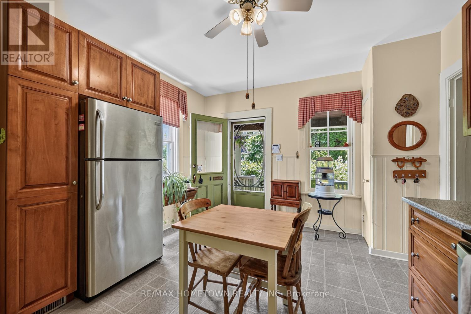 33 Park Street, Brockville, Ontario  K6V 2G3 - Photo 21 - X13494182