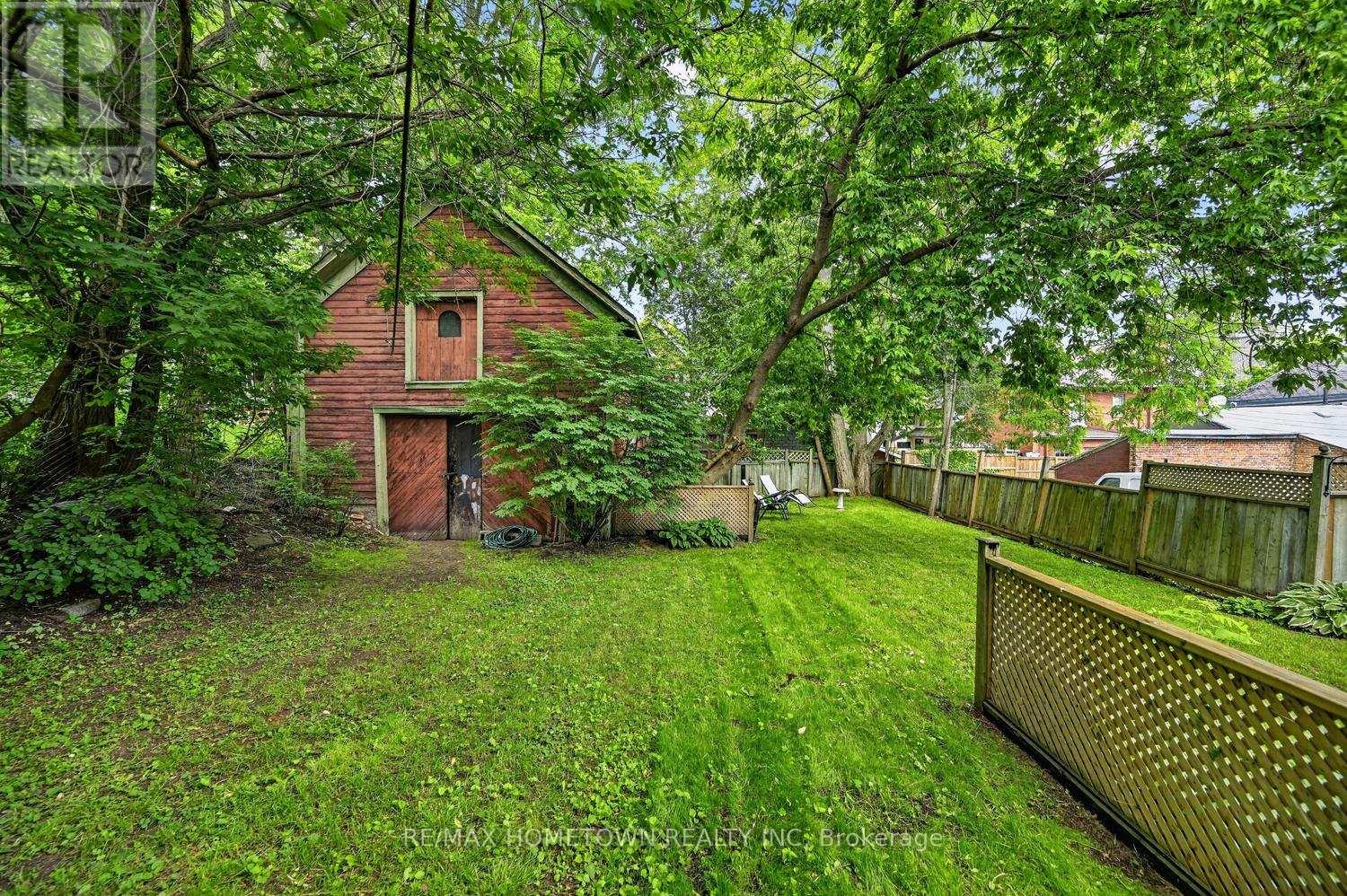 33 Park Street, Brockville, Ontario  K6V 2G3 - Photo 42 - X13494182