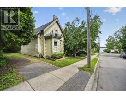 33 PARK STREET, Brockville, Ontario