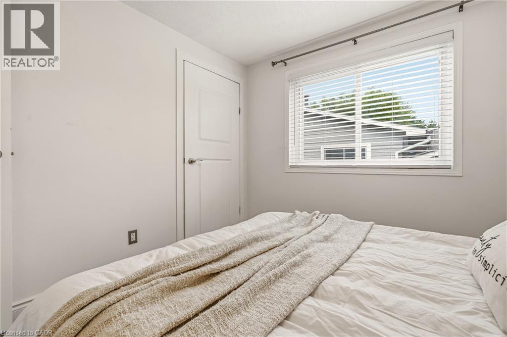 2353 Middlesmoor Crescent, Burlington, Ontario  L7P 3X4 - Photo 28 - 40841462