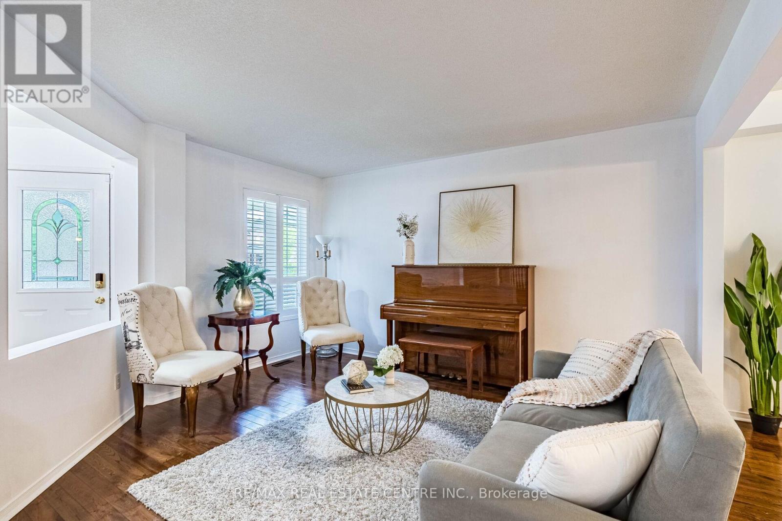4322 Goldenrod Crescent, Mississauga, Ontario  L5V 3C3 - Photo 4 - W13491024