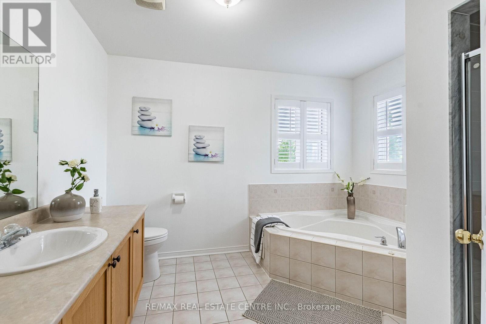 4322 Goldenrod Crescent, Mississauga, Ontario  L5V 3C3 - Photo 17 - W13491024