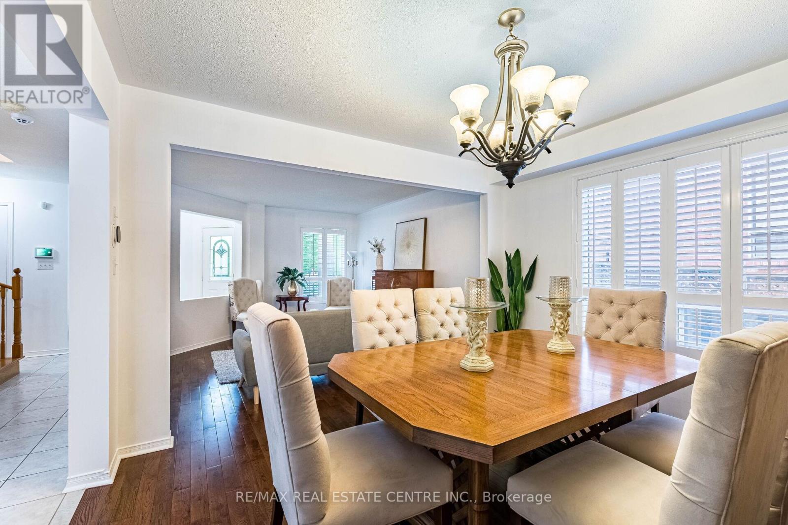 4322 Goldenrod Crescent, Mississauga, Ontario  L5V 3C3 - Photo 6 - W13491024