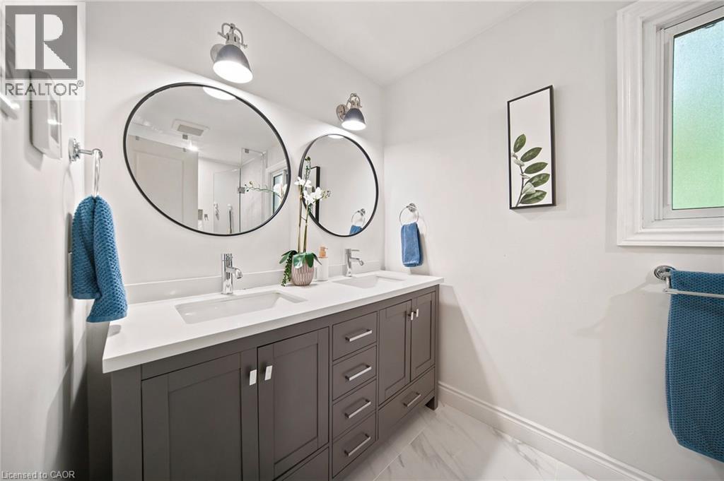1393 Peerless Court, Oakville, Ontario  L6H 3A4 - Photo 21 - 40838786