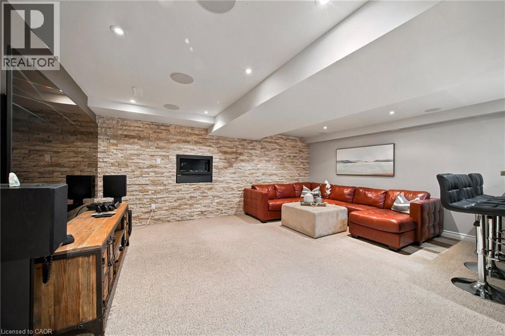 1393 Peerless Court, Oakville, Ontario  L6H 3A4 - Photo 37 - 40838786