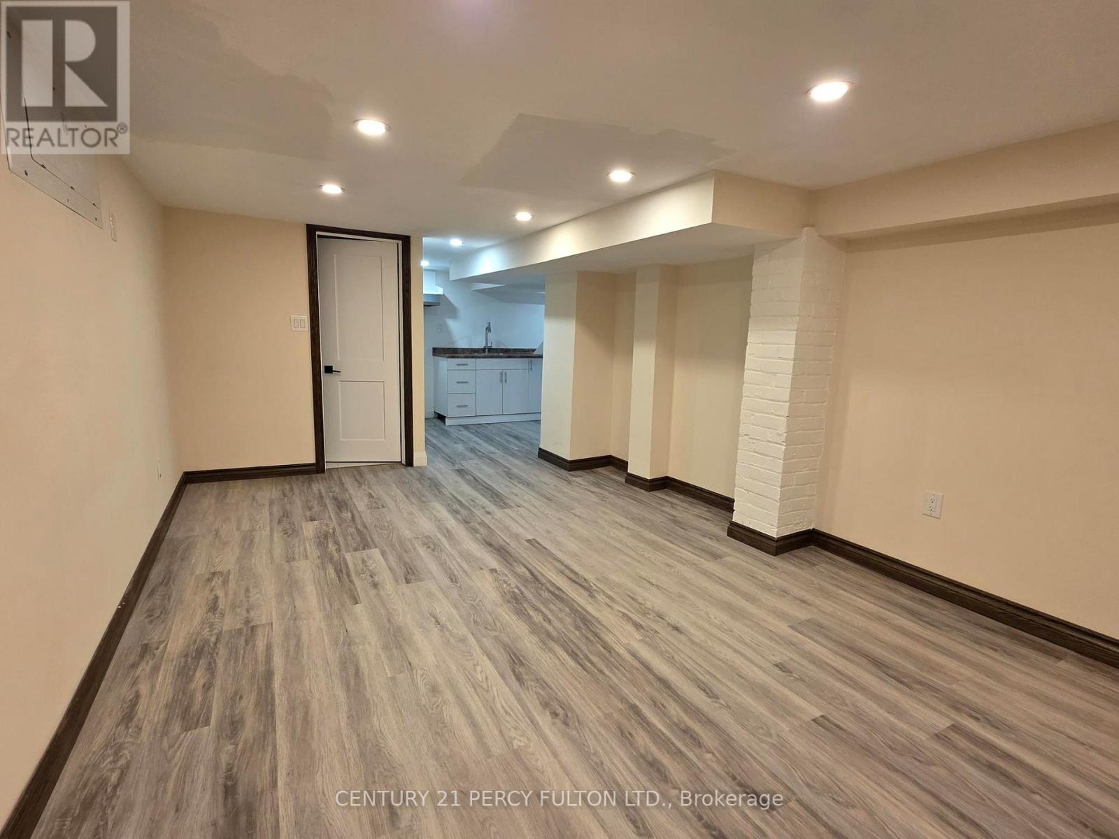 15 Ottawa Street S, Hamilton, Ontario  L8K 2C9 - Photo 3 - X13417012