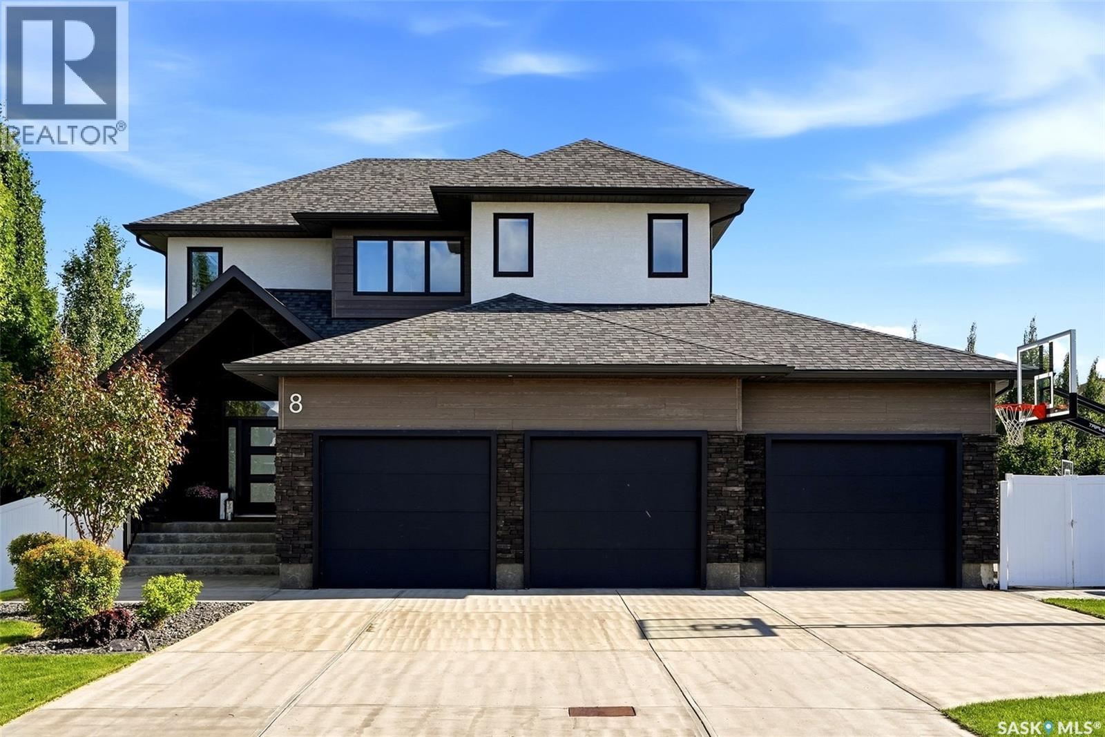 8 YALE PLACE, White City, Saskatchewan