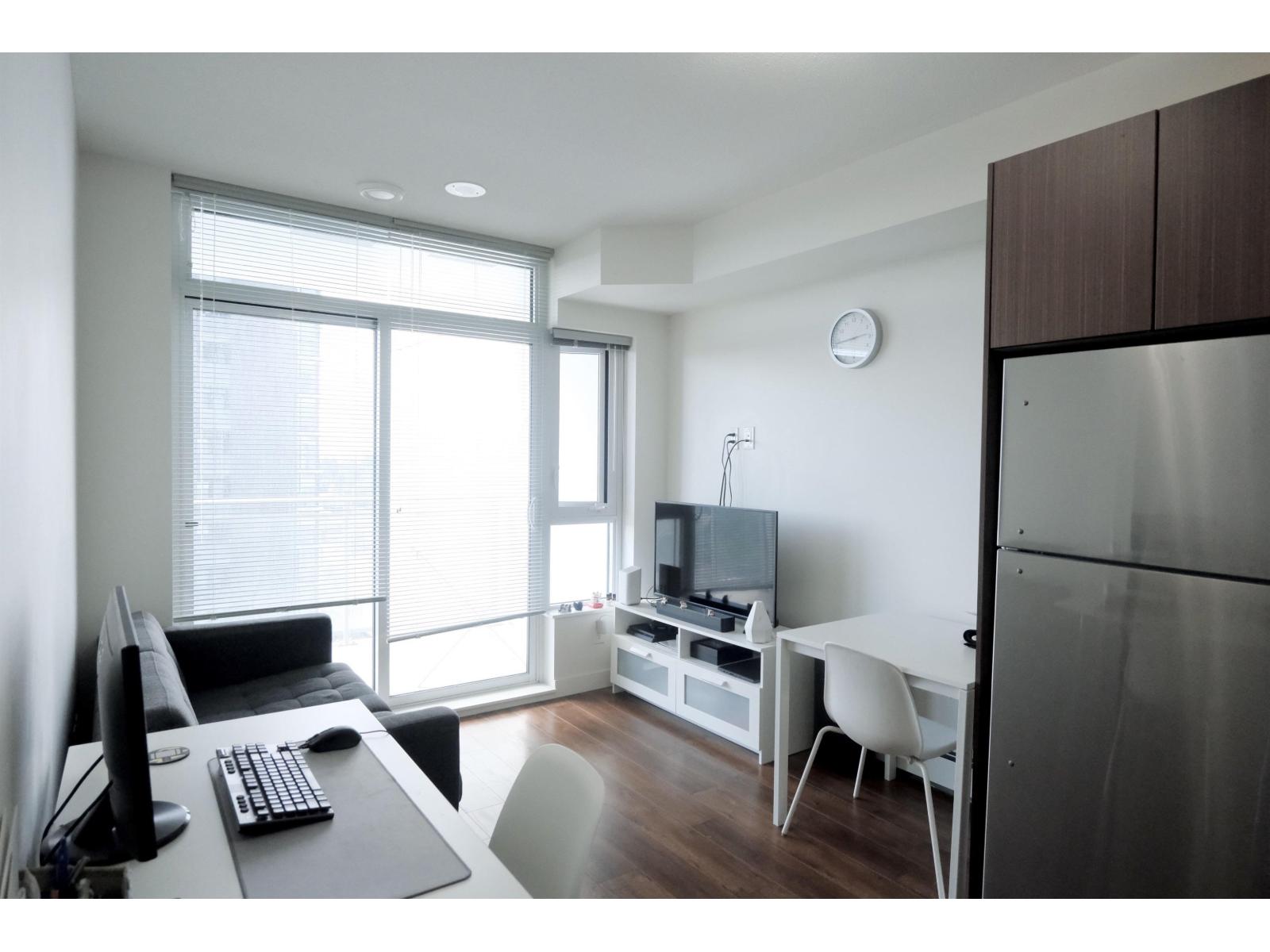 904 13308 Central Avenue, Surrey, British Columbia  V3T 0M4 - Photo 4 - R3140277