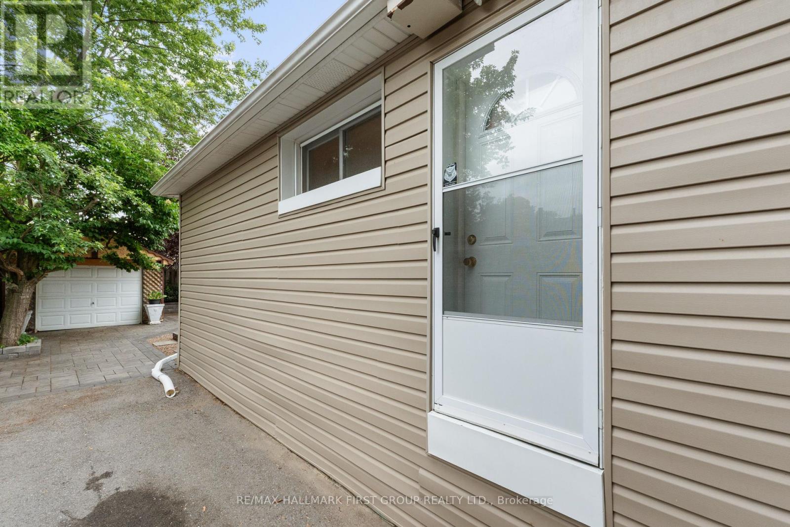 945 Donovan Crescent, Whitby, Ontario  L1N 3G4 - Photo 30 - E13493936