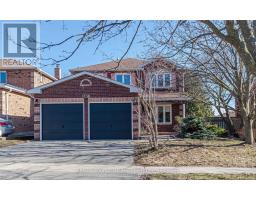 1138 THIMBLEBERRY CIRCLE, Oshawa, Ontario