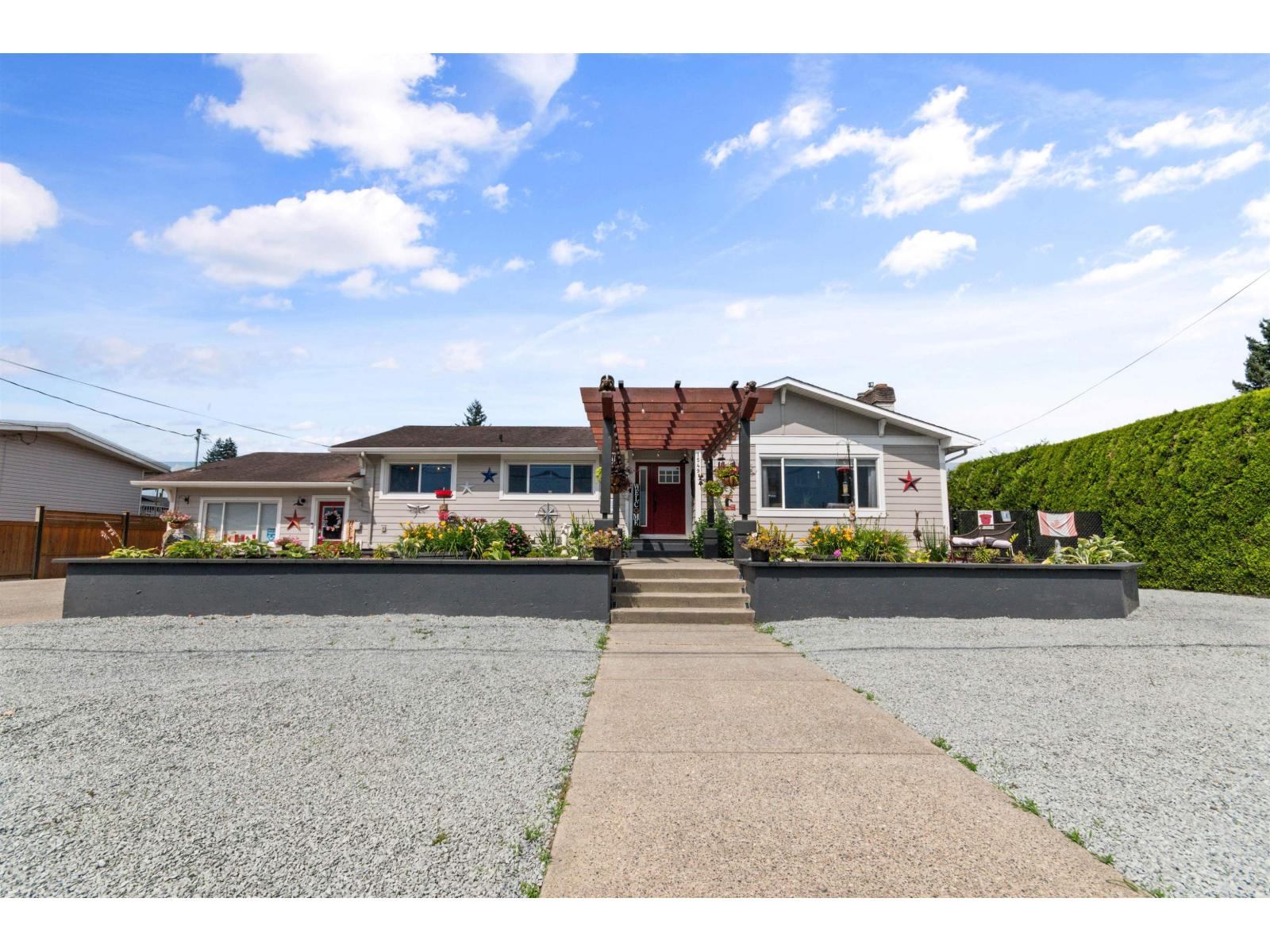 1549 PINEWOOD AVENUE|Agassiz