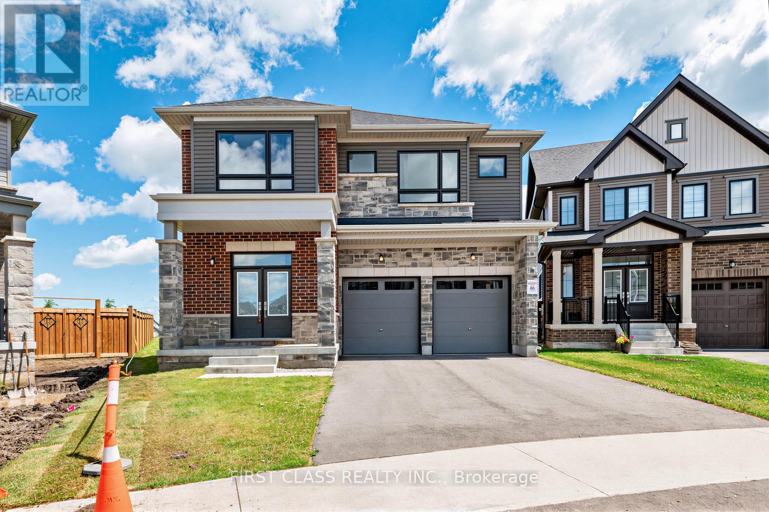 15 ABBEY CRESCENT, Barrie, Ontario