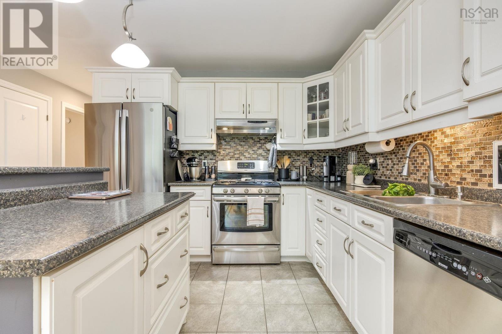 68 Collingwood Court, Dartmouth, Nova Scotia  B4A 0G4 - Photo 10 - 202613827