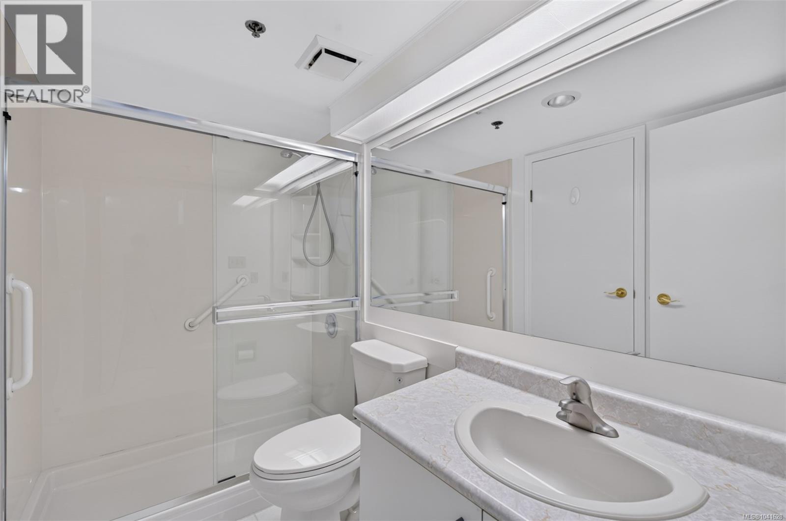 103 1807 Oak Bay Ave, Victoria, British Columbia  V8R 1C1 - Photo 24 - 1041628