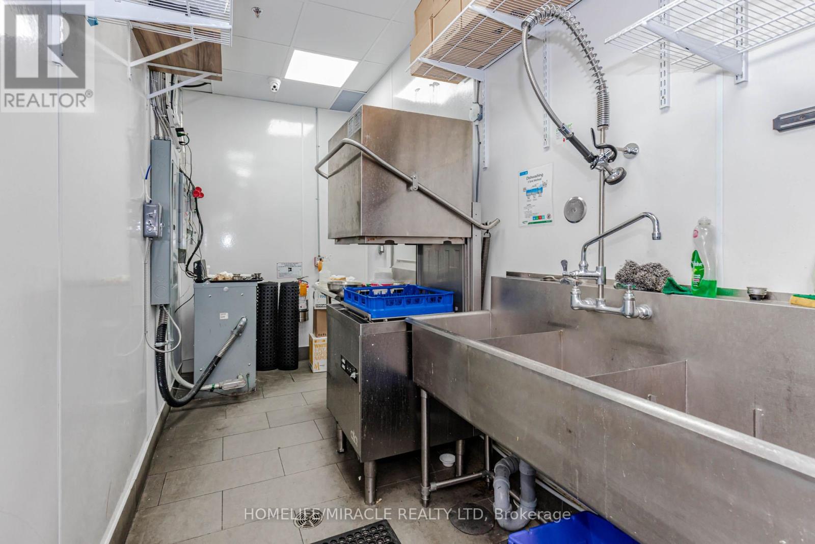 13 - 1035 Brant Street, Burlington, Ontario  L7R 4X6 - Photo 43 - W13493950