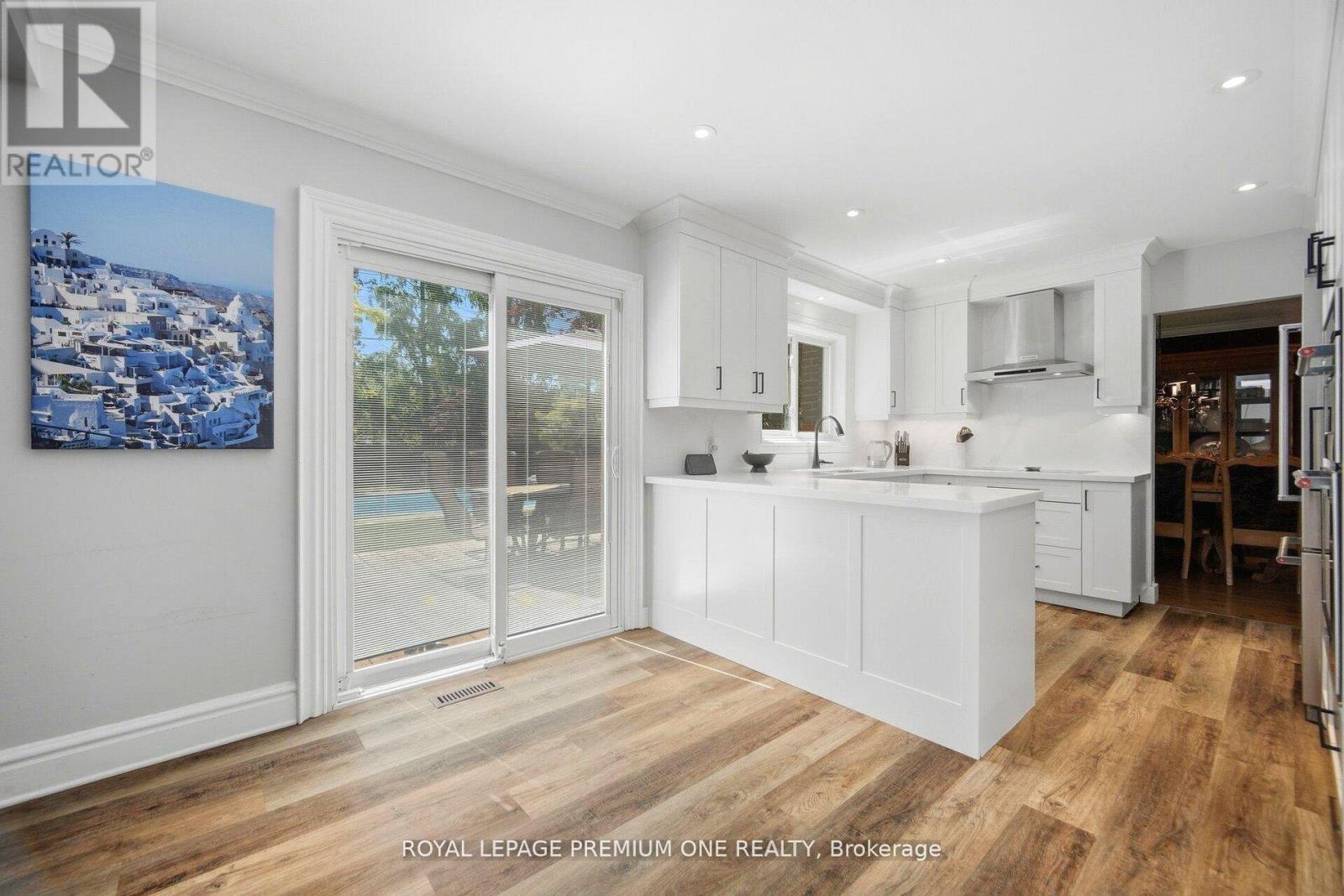 2301 Nikanna Road, Mississauga, Ontario  L5C 2W8 - Photo 11 - W13494124