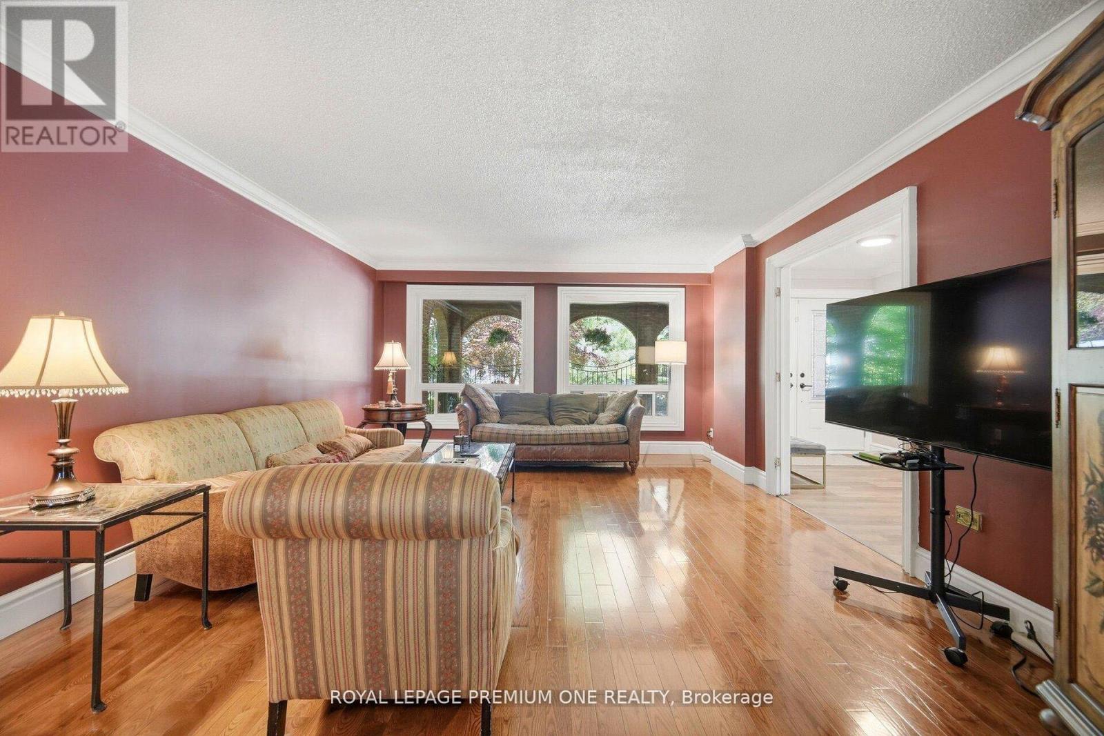 2301 Nikanna Road, Mississauga, Ontario  L5C 2W8 - Photo 19 - W13494124