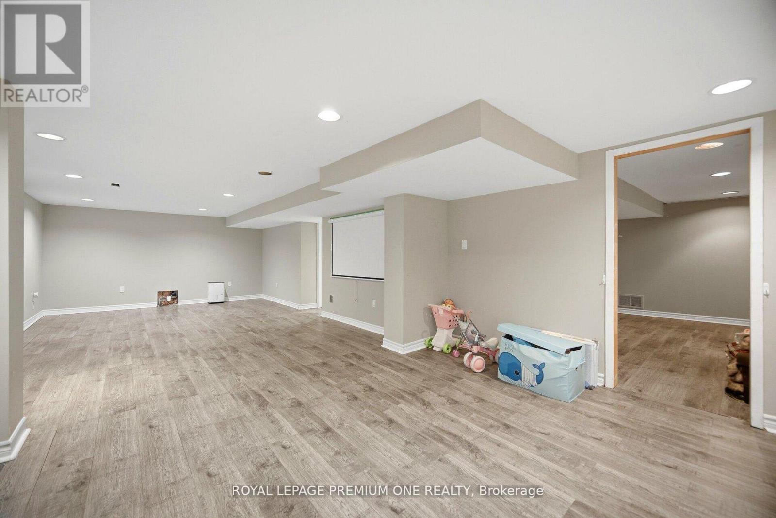 2301 Nikanna Road, Mississauga, Ontario  L5C 2W8 - Photo 38 - W13494124