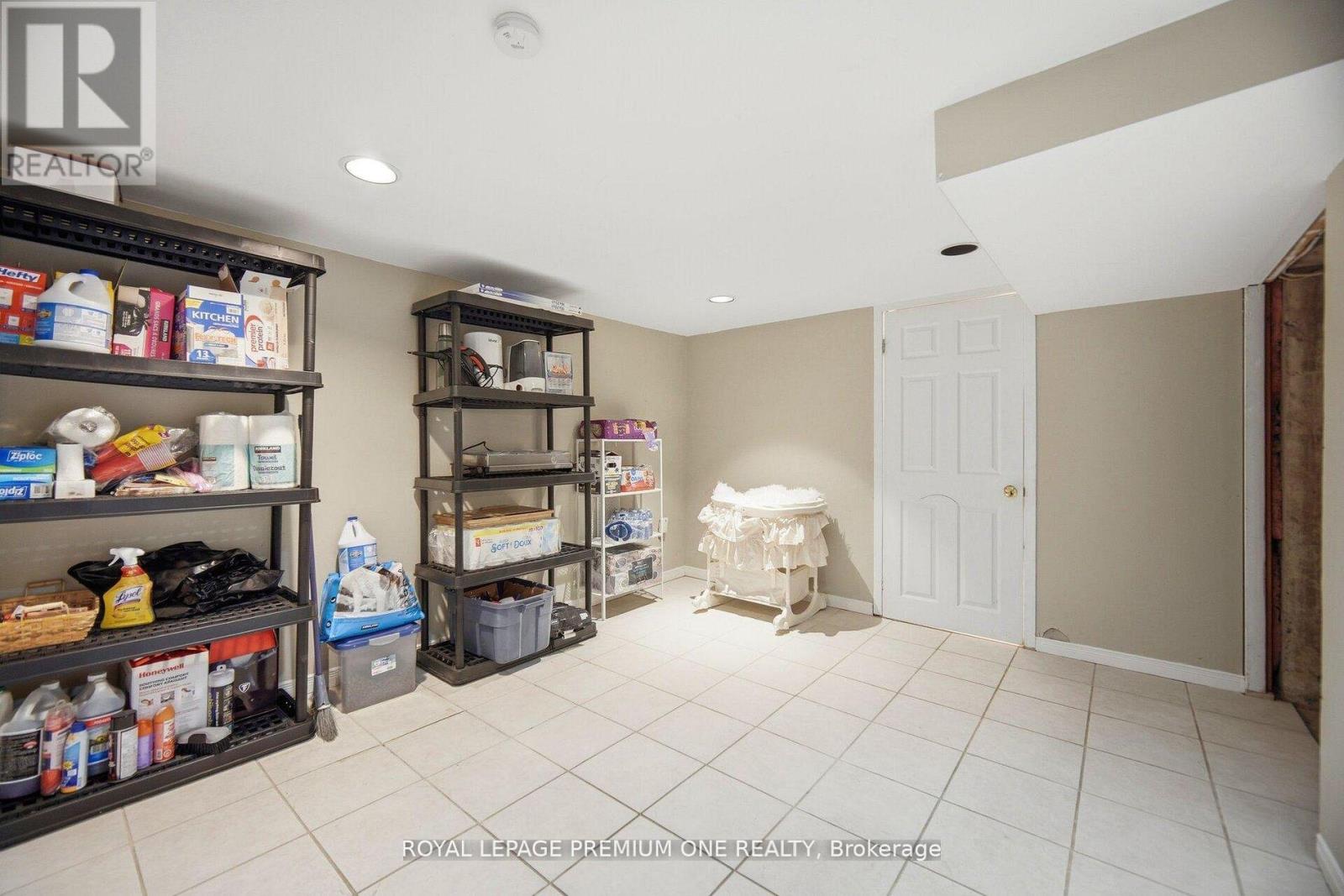 2301 Nikanna Road, Mississauga, Ontario  L5C 2W8 - Photo 41 - W13494124