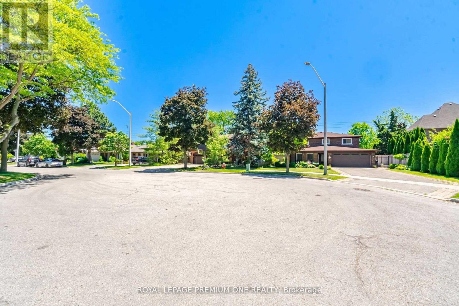 2301 Nikanna Road, Mississauga, Ontario  L5C 2W8 - Photo 49 - W13494124
