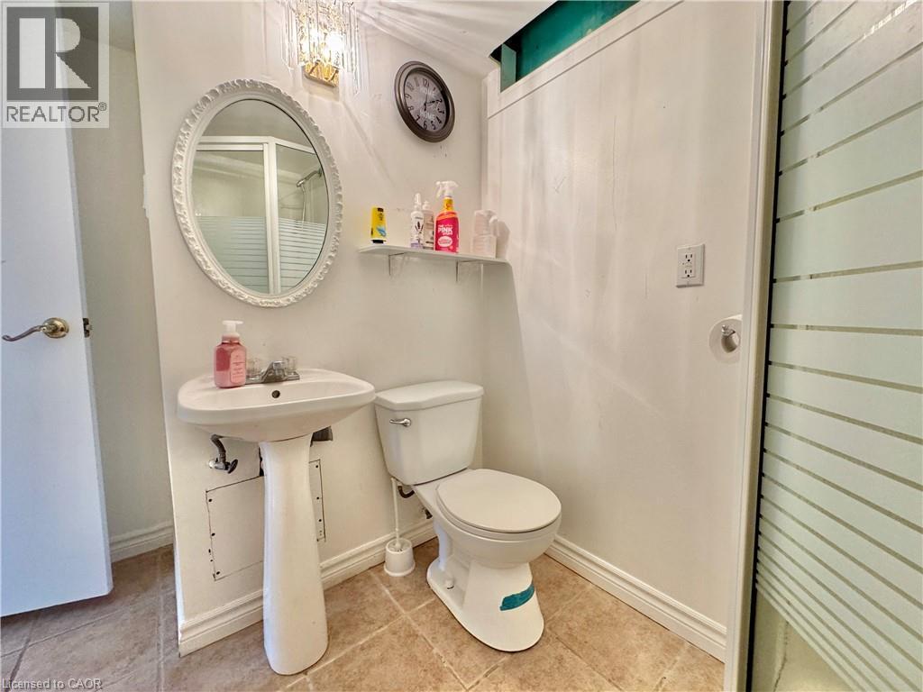 894 Strasburg Road Unit# Basement, Kitchener, Ontario  N2E 2K4 - Photo 10 - 40842681