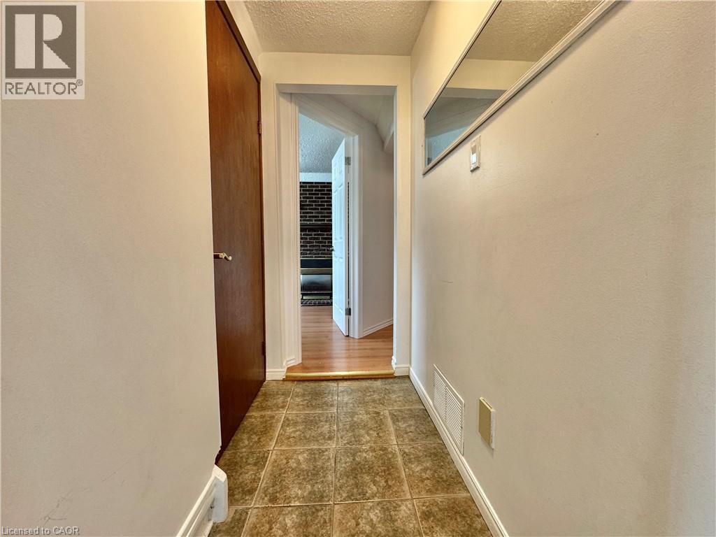 894 Strasburg Road Unit# Basement, Kitchener, Ontario  N2E 2K4 - Photo 6 - 40842681