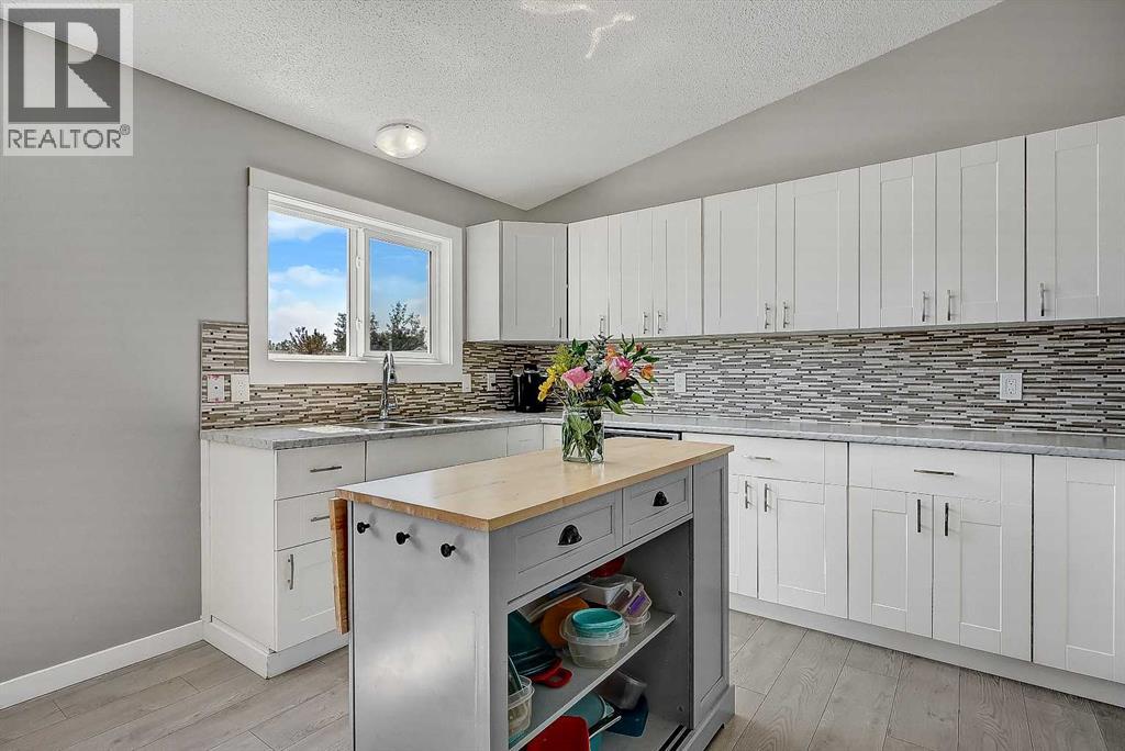 9602 91 Street, Sexsmith, Alberta  T0H 3C0 - Photo 5 - A2324306