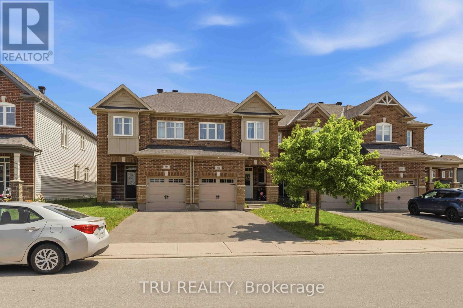 205 LOSINO CRESCENT, Ottawa, Ontario