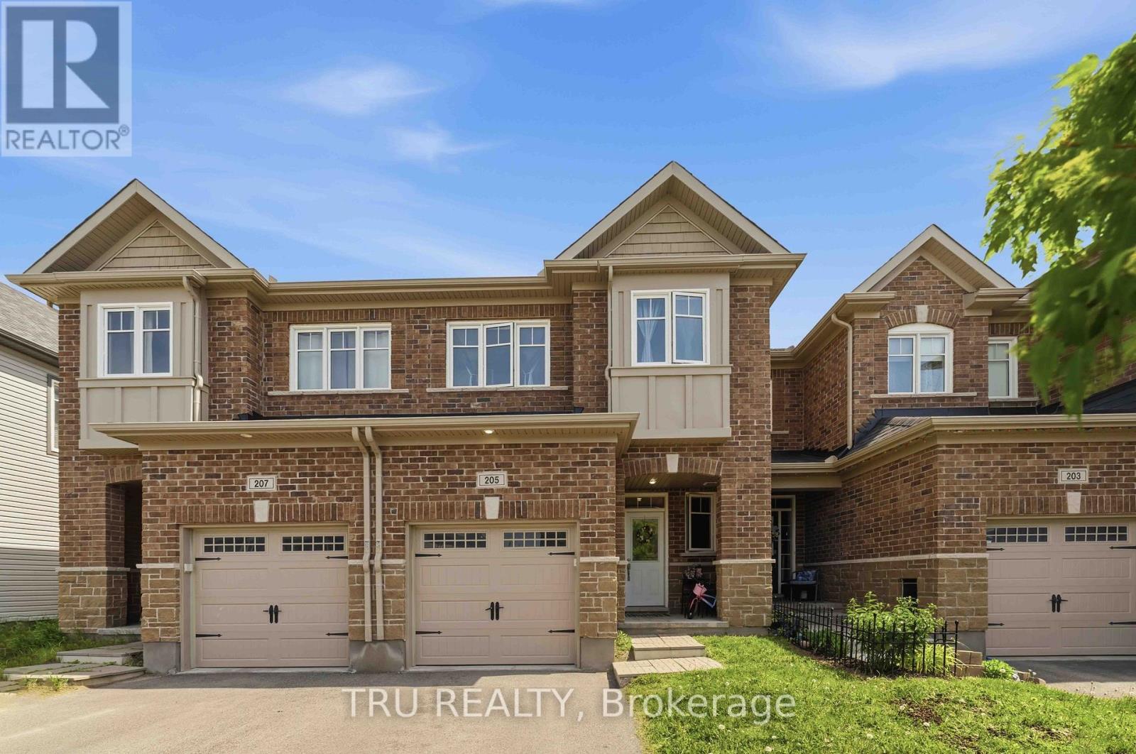 205 Losino Crescent, Ottawa, Ontario  K2V 0E4 - Photo 2 - X13494320