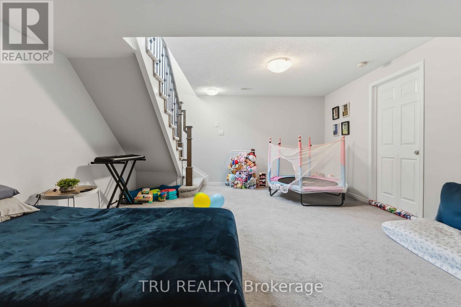 205 Losino Crescent, Ottawa, Ontario  K2V 0E4 - Photo 25 - X13494320