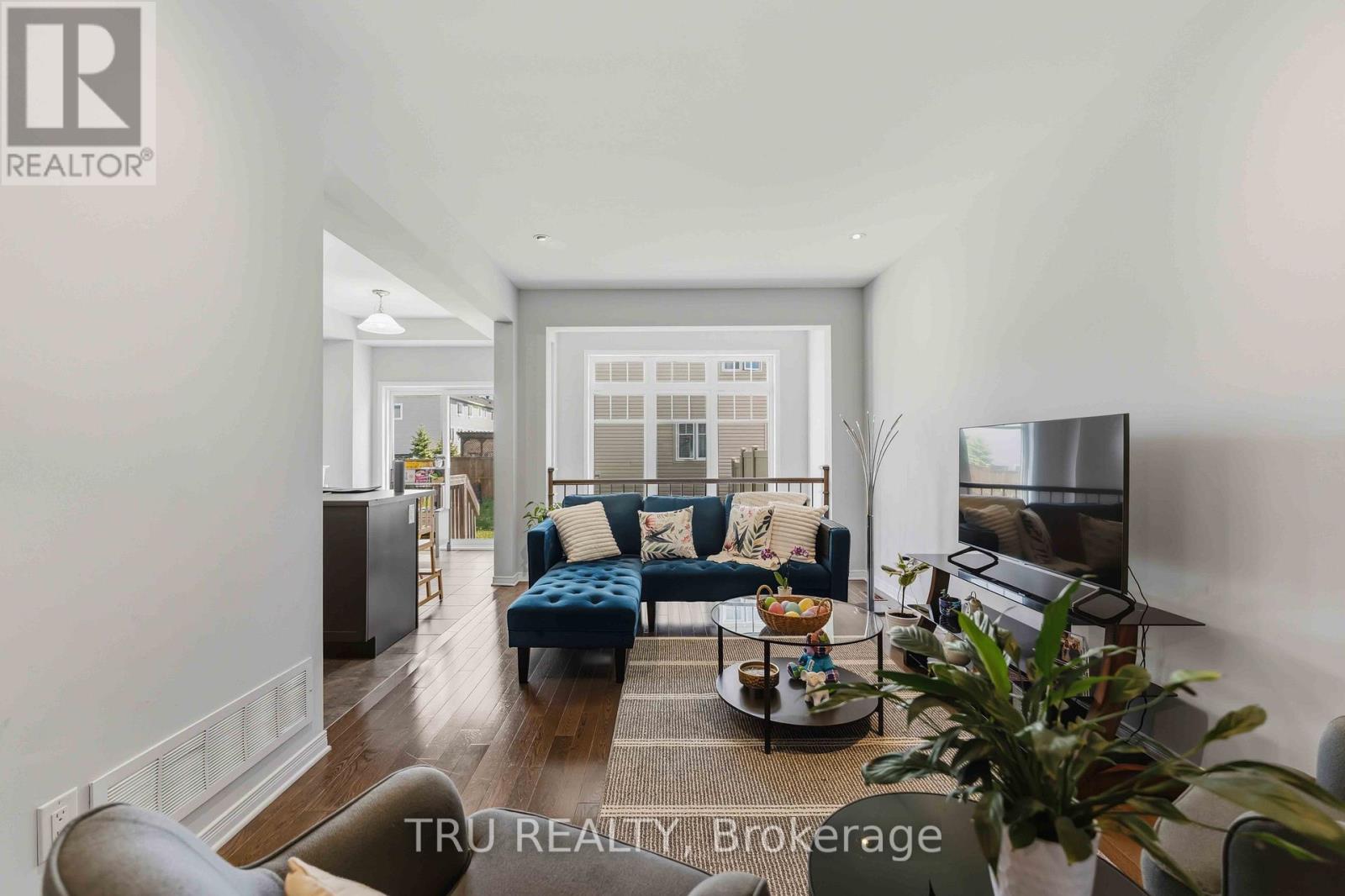 205 Losino Crescent, Ottawa, Ontario  K2V 0E4 - Photo 5 - X13494320