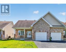 40 GASLIGHT WAY, Russell, Ontario