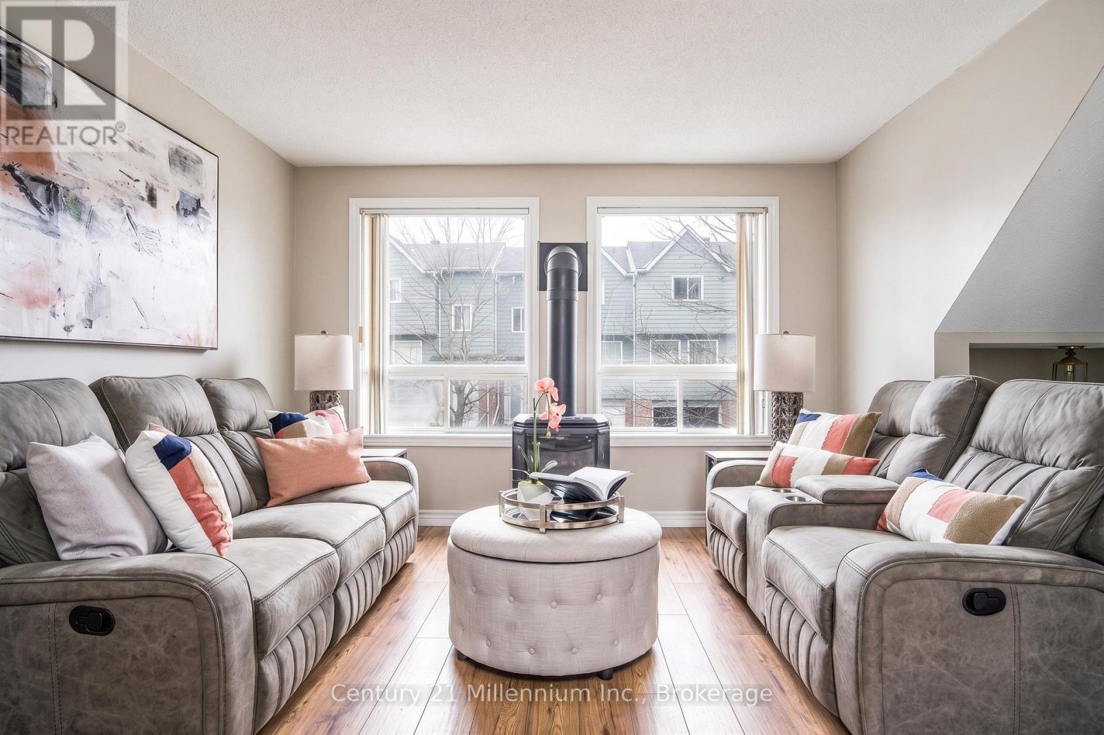 4 - 10 Baker Street, Wasaga Beach, Ontario  L9Z 2H1 - Photo 6 - S13494420