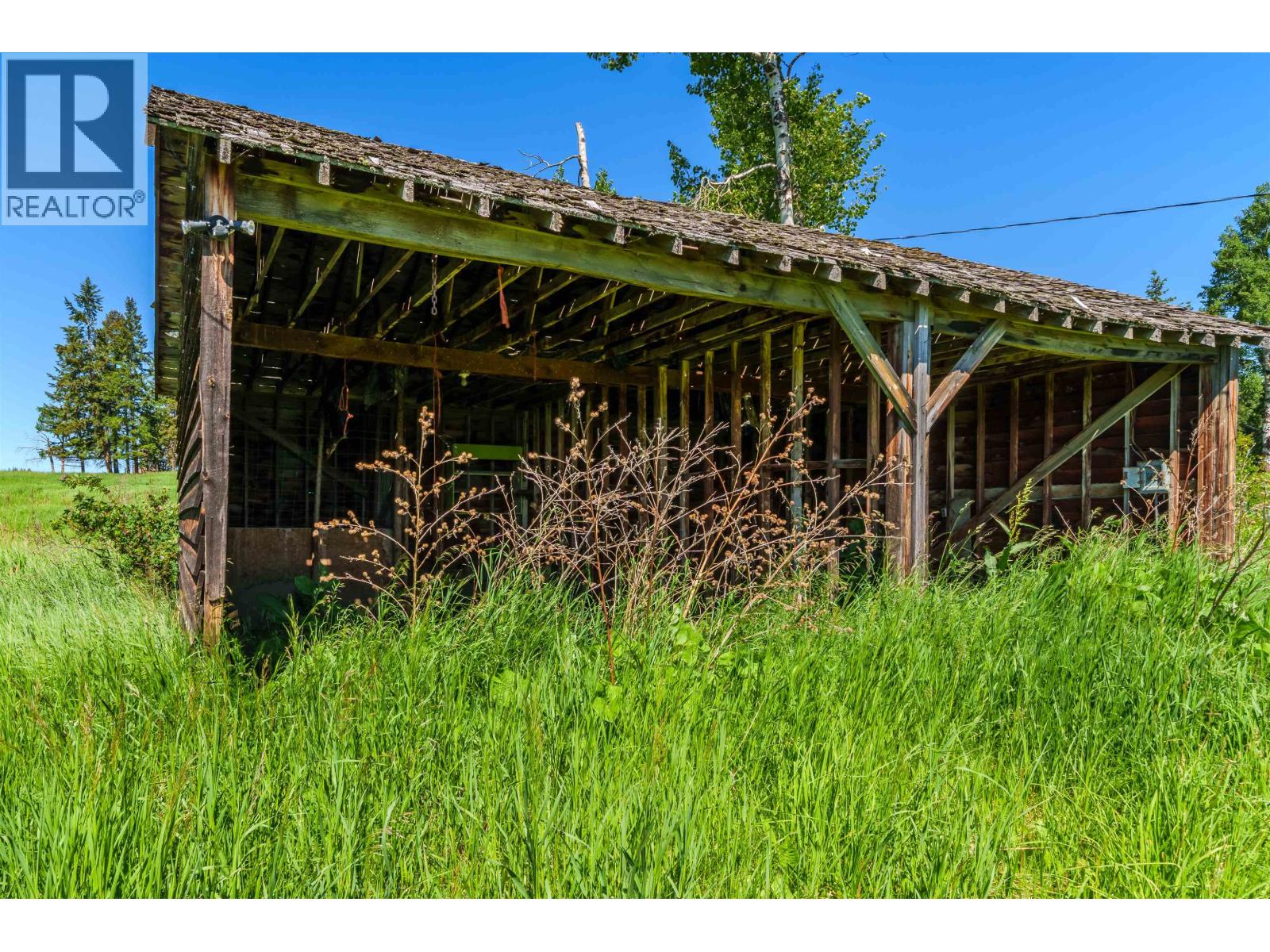 6442 Buffalo Creek Road, 100 Mile House, British Columbia  V1K 1G0 - Photo 11 - R3140118