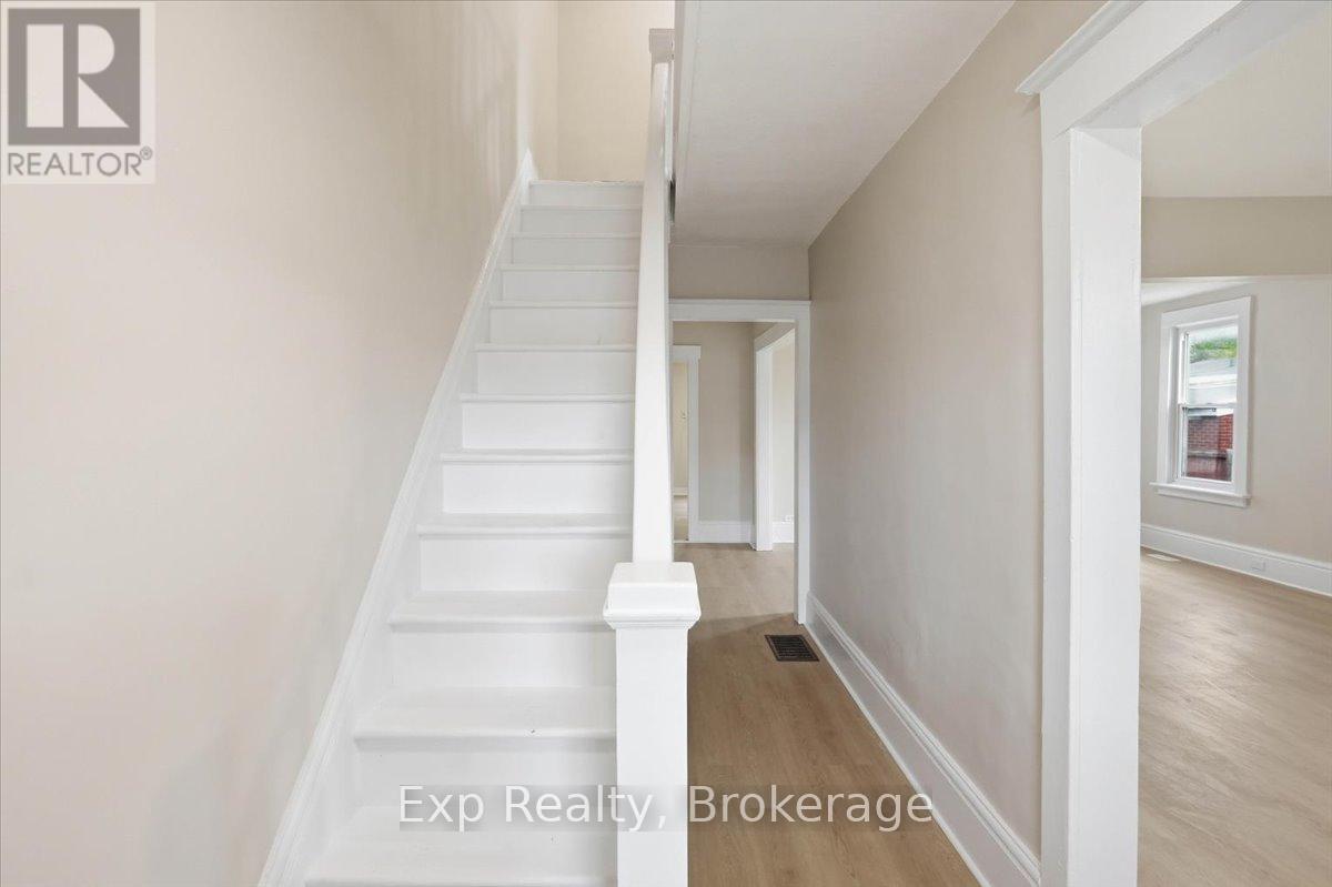 130-132 Macdonald Avenue, Belleville, Ontario  K8N 3Y3 - Photo 16 - X13494432