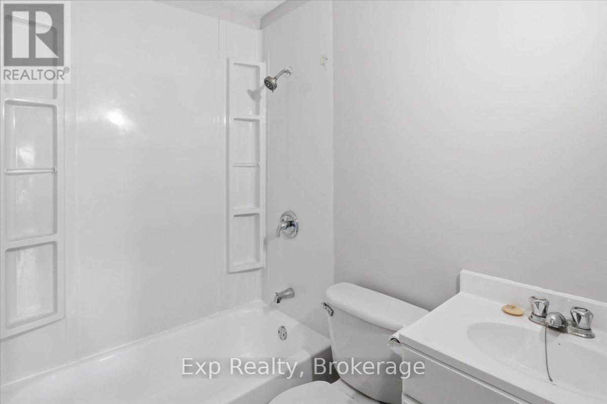 130-132 Macdonald Avenue, Belleville, Ontario  K8N 3Y3 - Photo 34 - X13494432