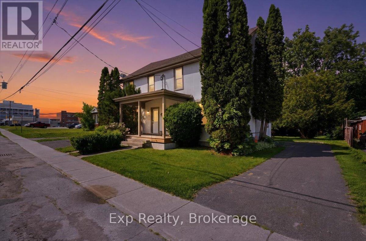 130-132 Macdonald Avenue, Belleville, Ontario  K8N 3Y3 - Photo 4 - X13494432