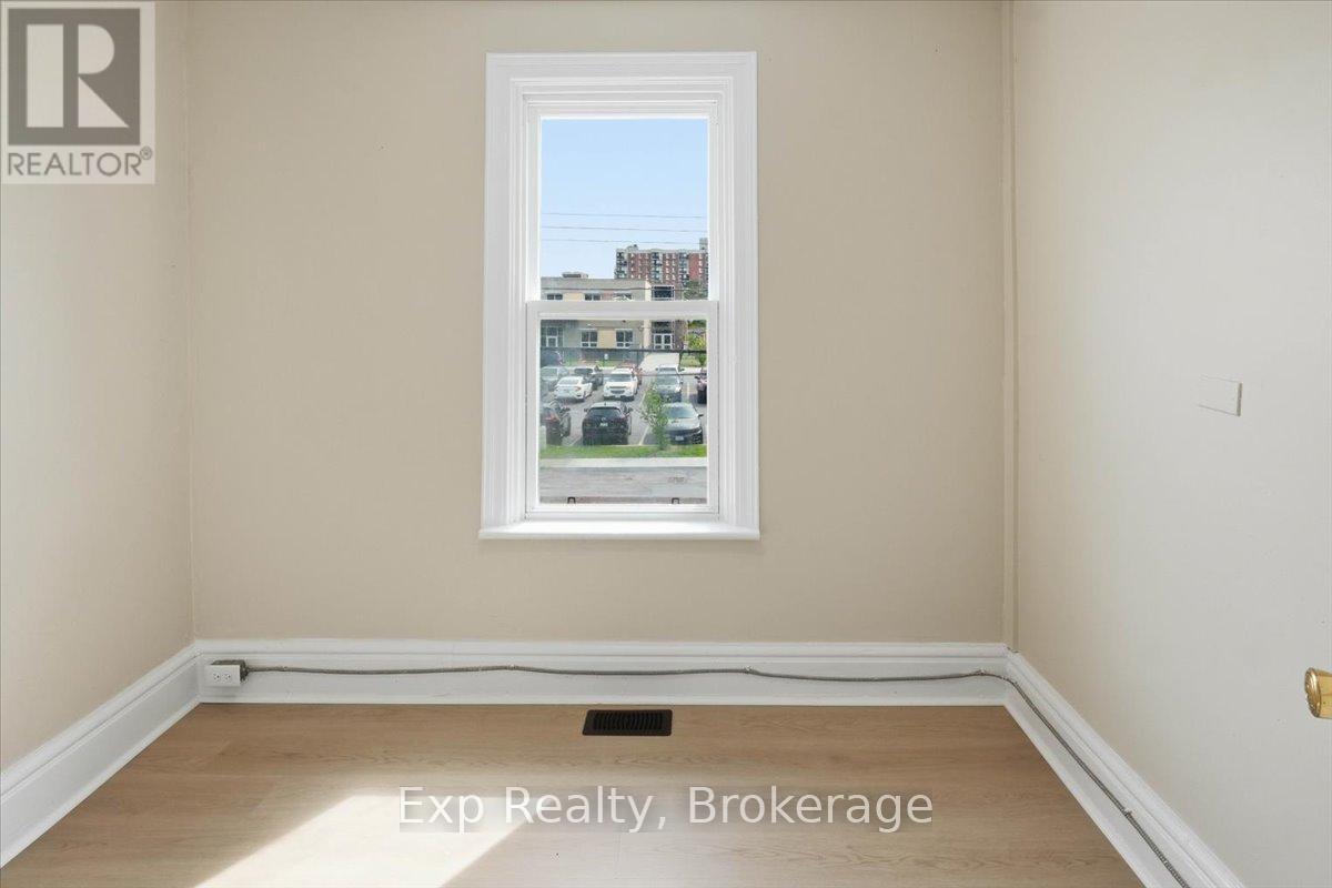 130-132 Macdonald Avenue, Belleville, Ontario  K8N 3Y3 - Photo 40 - X13494432