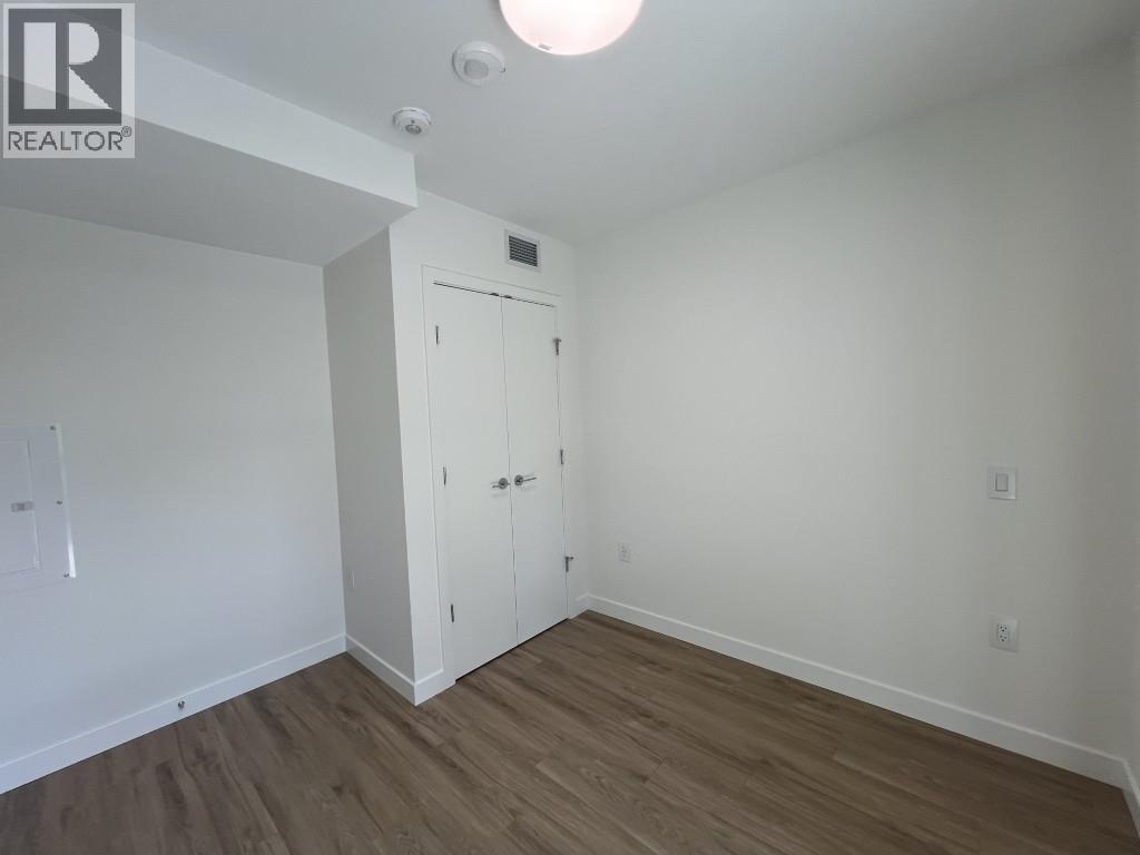 401 2135 Springer Avenue, Burnaby, British Columbia  V5B 0C1 - Photo 8 - R3140255