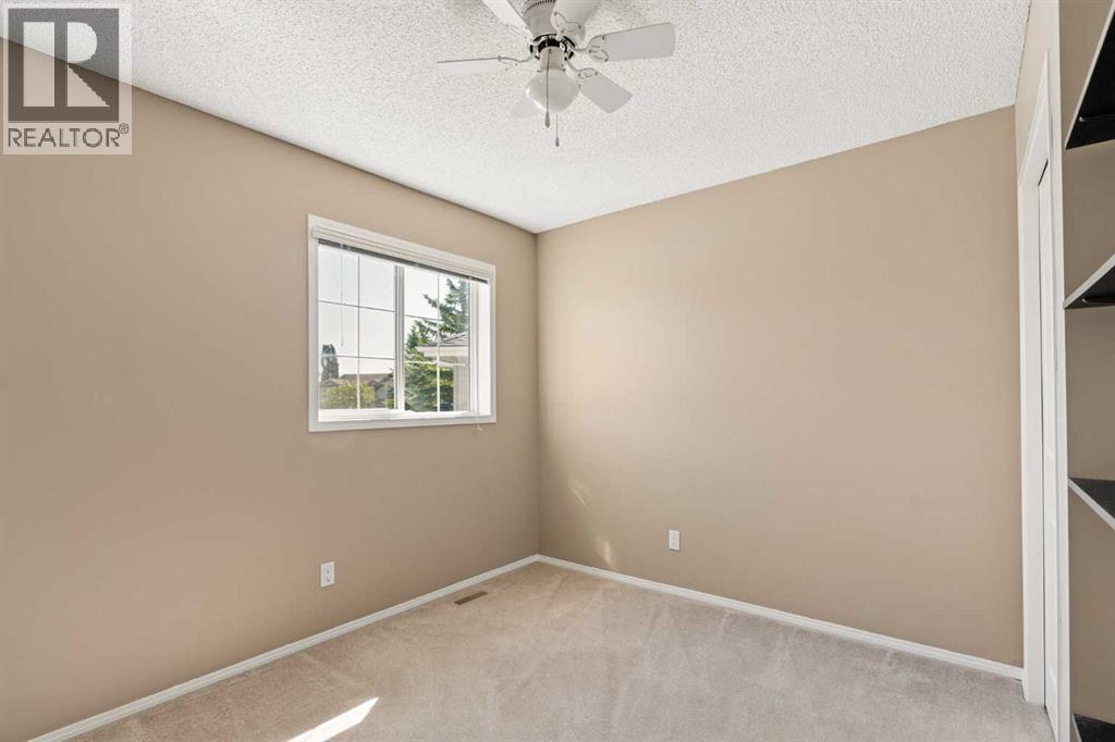 11 Somerglen Court Sw, Calgary, Alberta  T2Y 3V5 - Photo 24 - A2323476