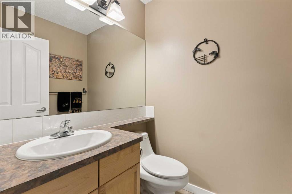 11 Somerglen Court Sw, Calgary, Alberta  T2Y 3V5 - Photo 14 - A2323476